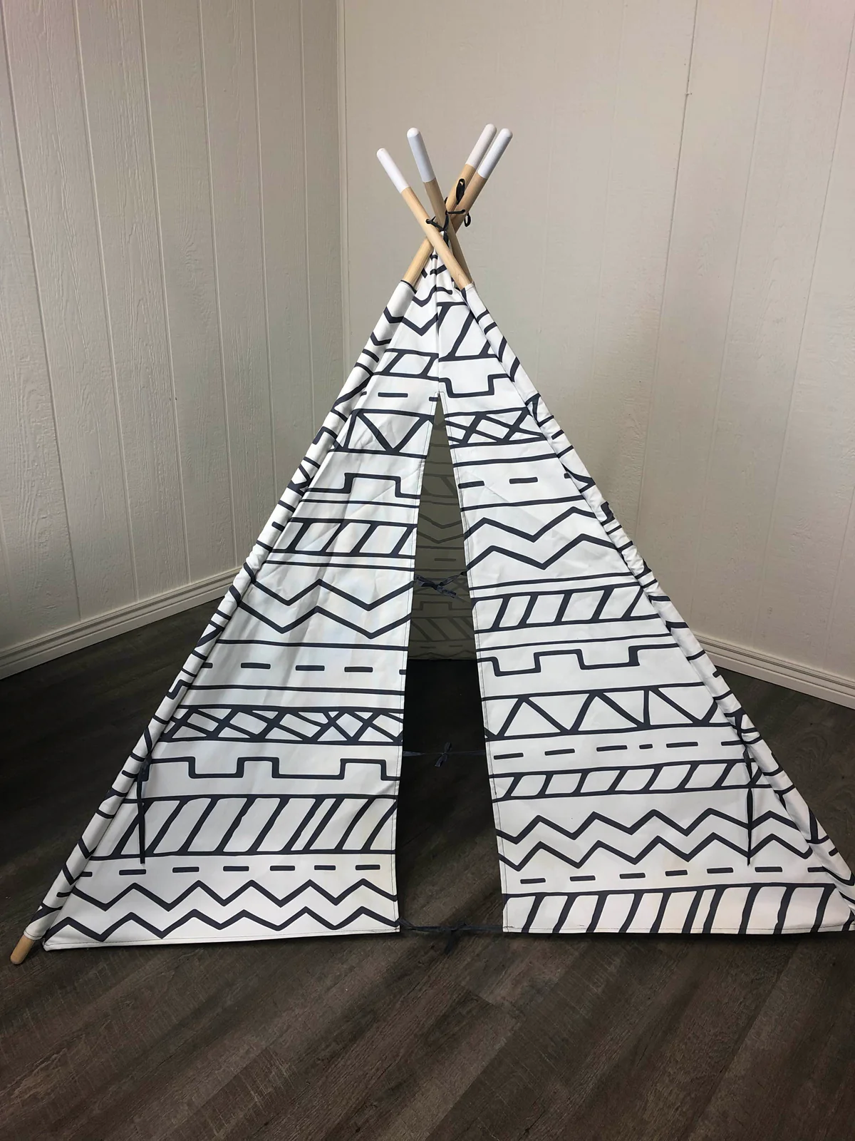 Pillowfort Kid’s Teepee