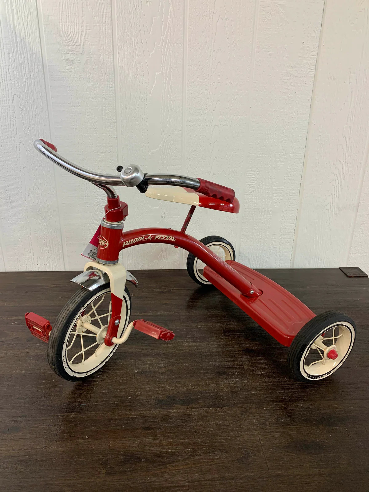 Radio Flyer Classic Tricycle, Red, 10"