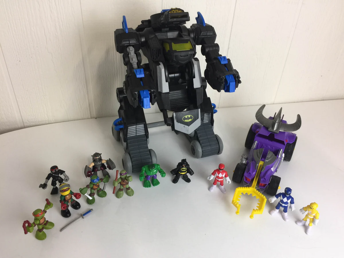 BUNDLE Imaginext Action Figures