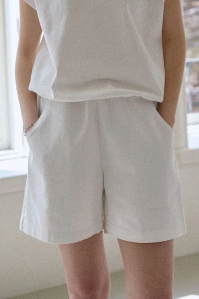 City Shorts (Milk)