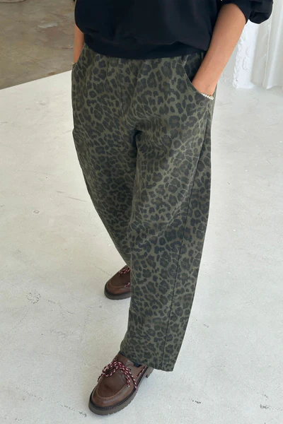 Arc Pants (Fern Leopard)