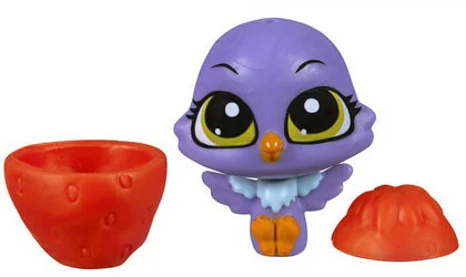 Littlest Pet Shop The Littlest Pets Collection Series 2 Purple Bird with Strawberry 1-Inch [Loose]